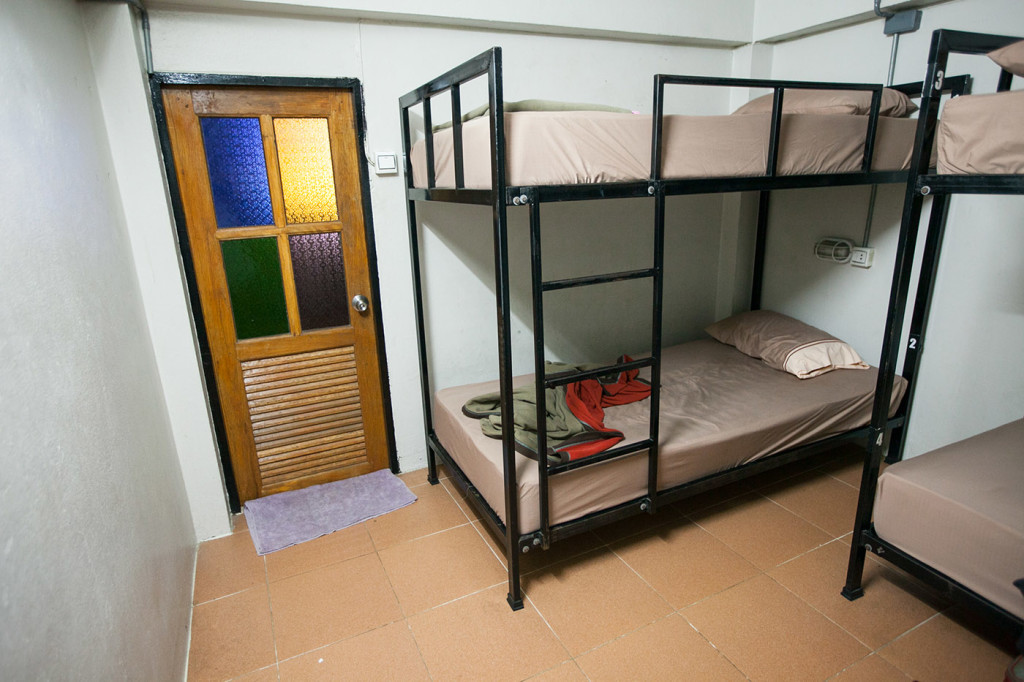How to have sex in a hostel. Hostel dorm room - - a great place to have a hostel hookup.